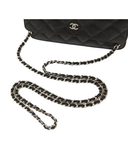 Wallet on chain CHANEL cuir matelassé noir