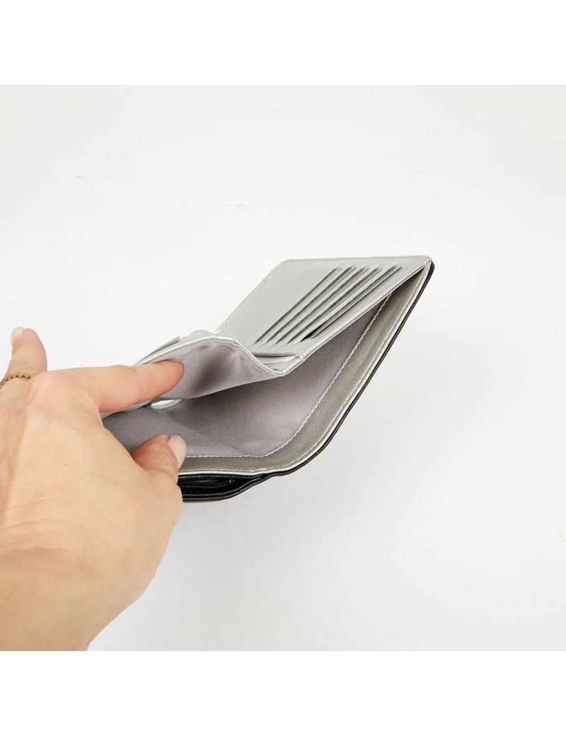 Porte monnaie CHANEL cuir embossé 