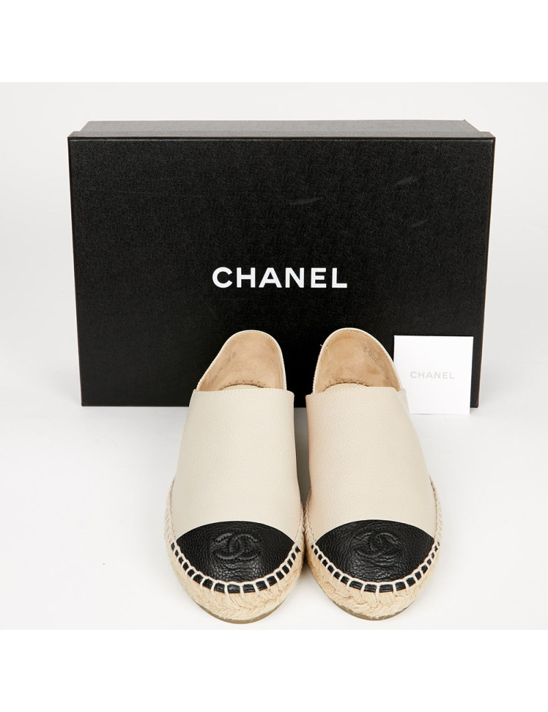 Espadrilles T36 cuir beige CHANEL