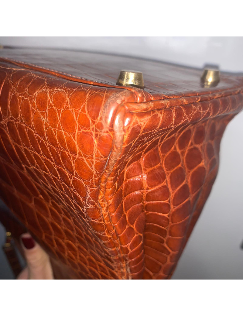 Kelly 32 alligator mat marron bijouterie or