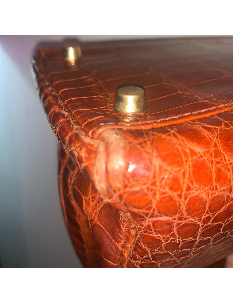 Kelly 32 alligator mat marron bijouterie or