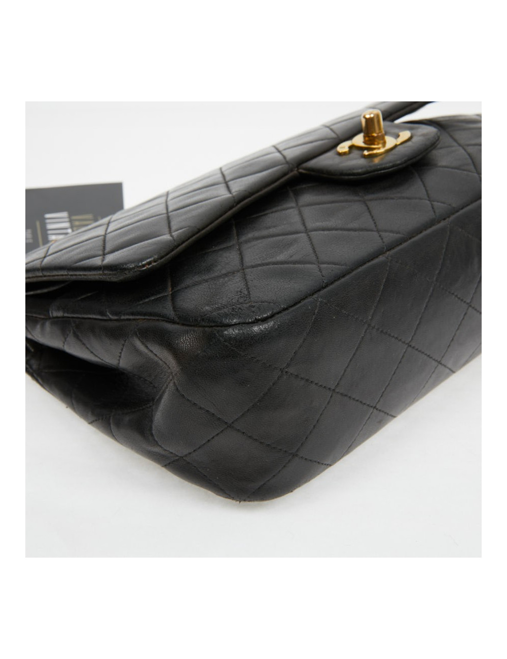 Timeless CHANL cuir d'agneau noir Vintage