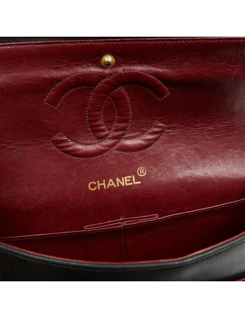 Timeless CHANL cuir d'agneau noir Vintage