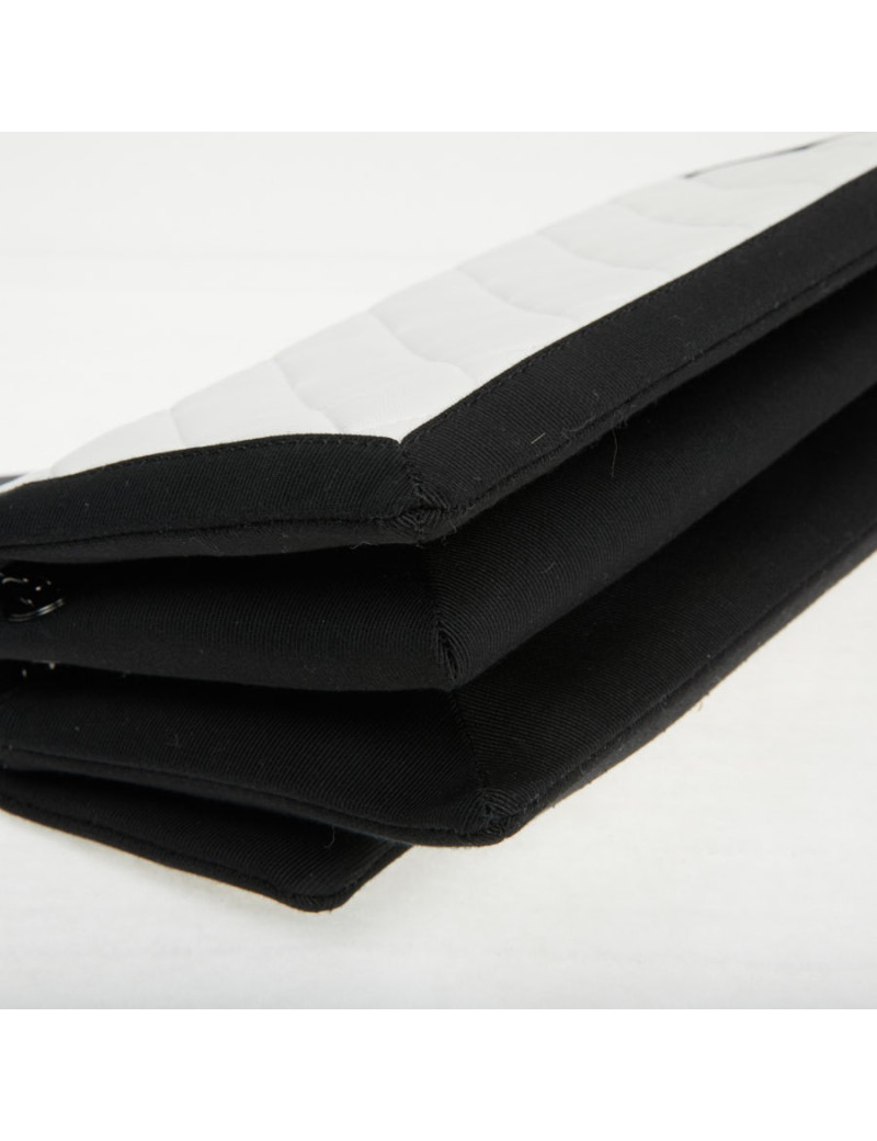 Sac à main Chanel cuir blanc gansé de noir