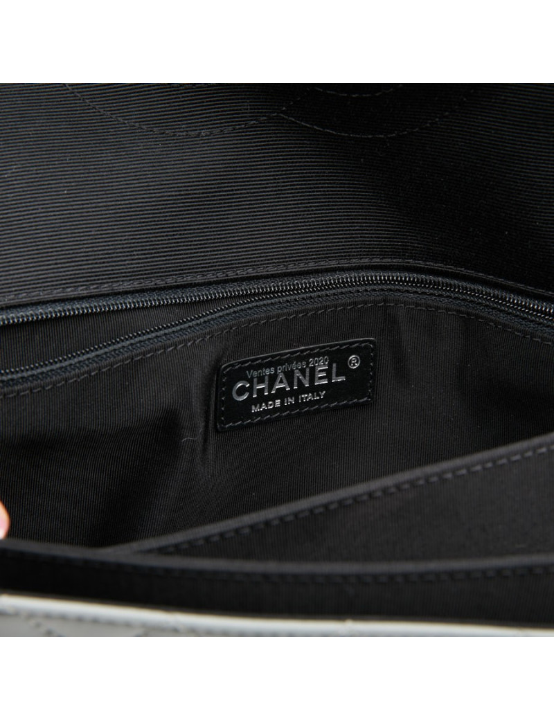 Sac CHANEL cuir gris gansé en noir