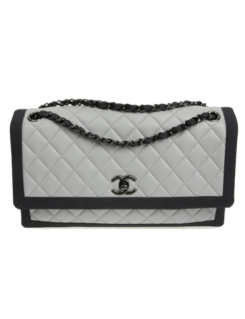 Sac CHANEL cuir gris gansé en noir