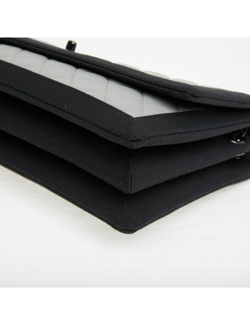 Sac CHANEL cuir gris gansé en noir