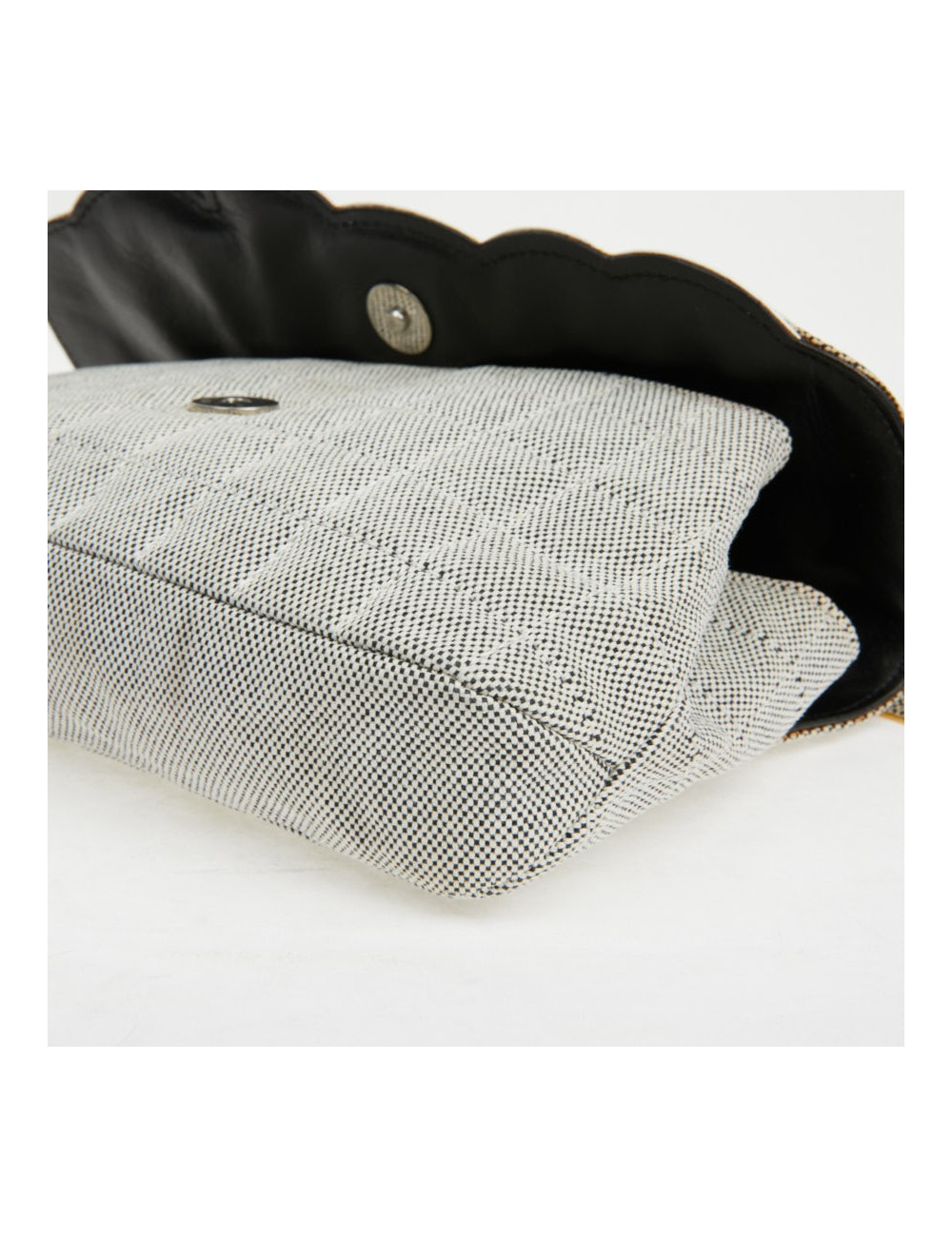 Baguette CHANEL toile blanc noir Vintage