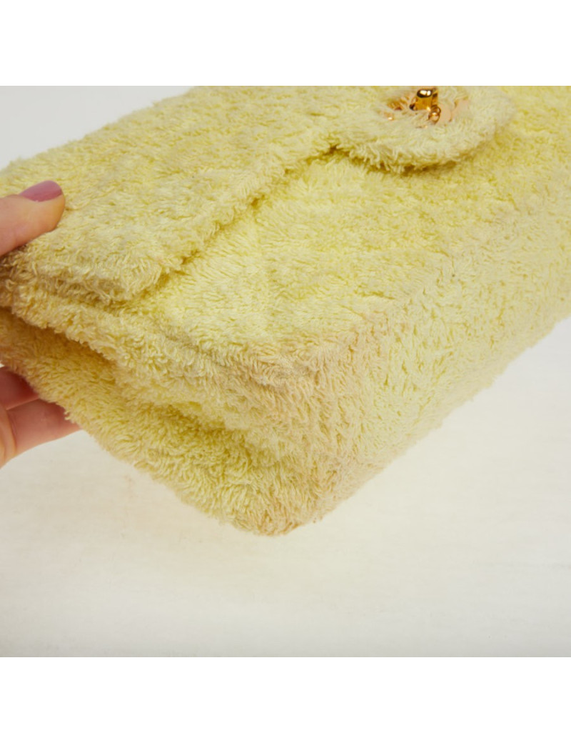 Occasion Certified CHANEL Vintage Timeless Bag in yellow terrycloth 
