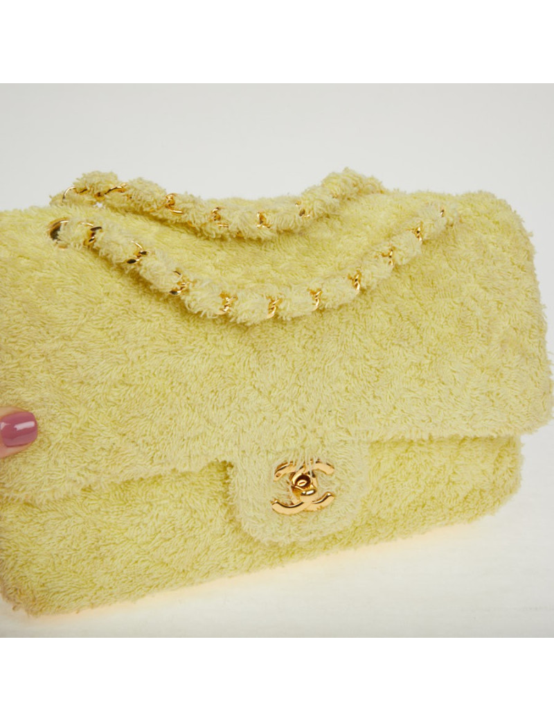 Occasion Certified CHANEL Vintage Timeless Bag in yellow terrycloth 