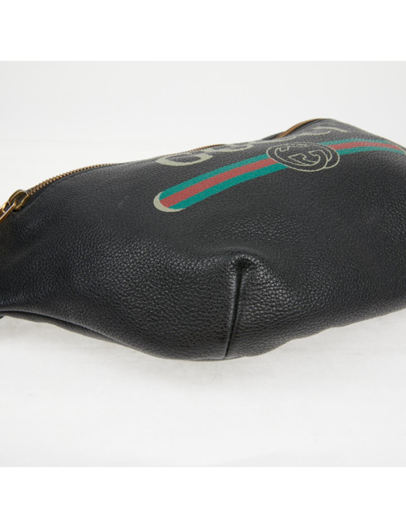 Ceinture banane Gucci noir grainé