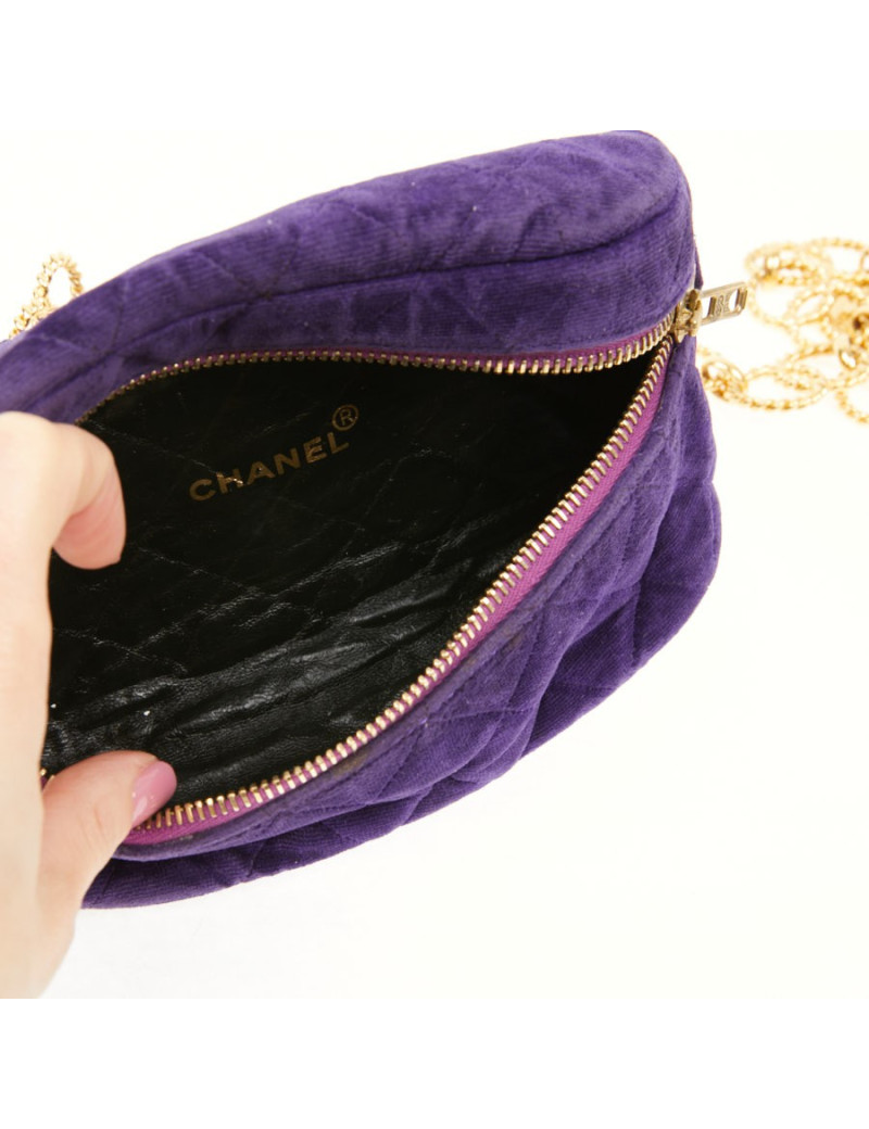 CHANEL Vintage purple velvet fanny pack