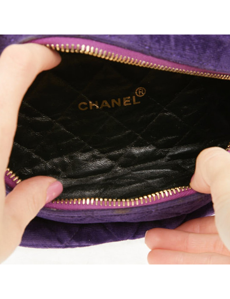 CHANEL Vintage purple velvet fanny pack