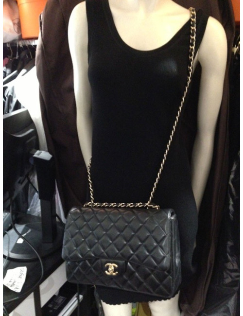 CHANEL jumbo black lambskin and golden chain bag