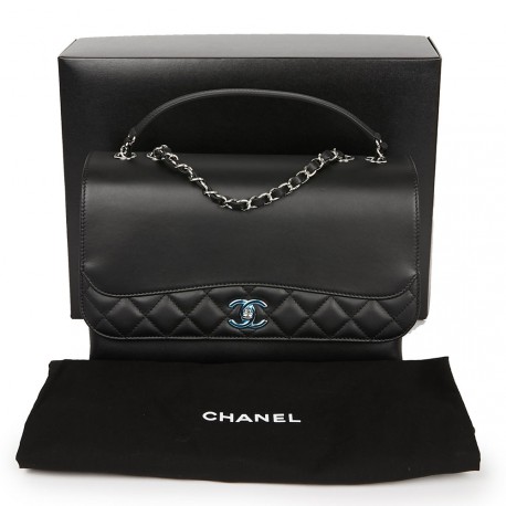 CHANEL 'Jumbo' Flap Bag in Black Smooth Quilted Lambskin Leather - VALOIS  VINTAGE PARIS