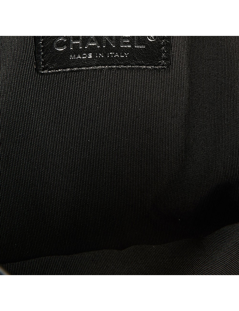 Sac à main CHANEL cuir lisse et matelassé noir