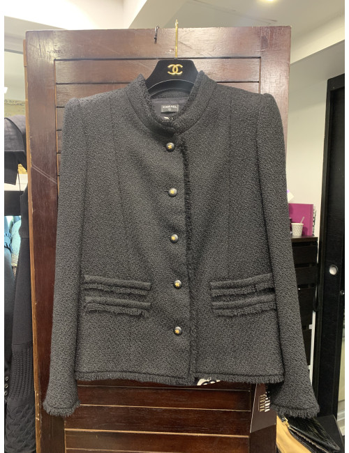 Veste tweed CHANEL et blouse en soie 