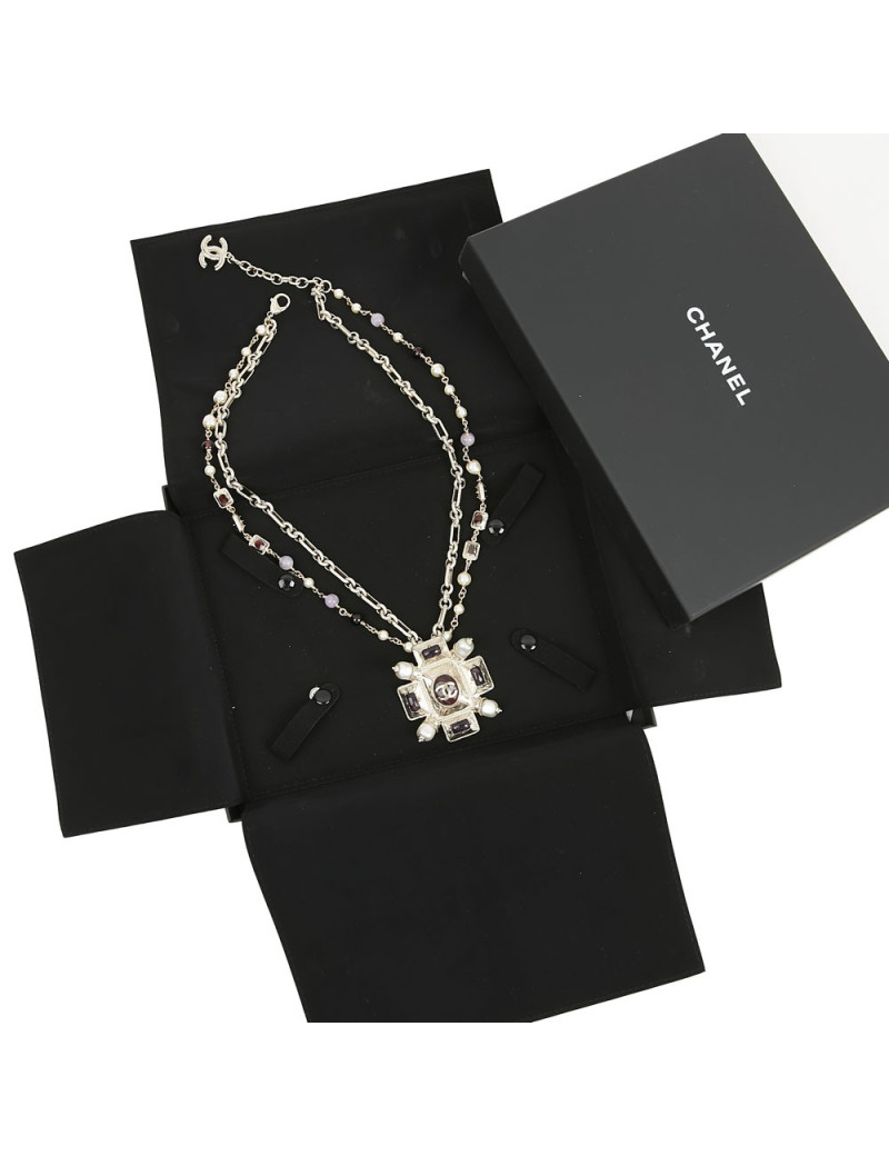 Sautoir CHANEL chaine et croix