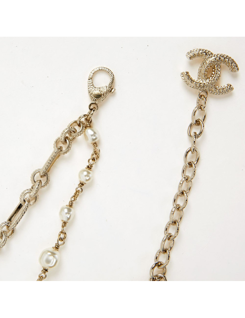 Sautoir CHANEL chaine et croix