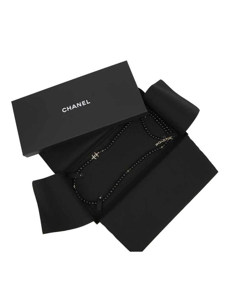 Sautoir CHANEL perles noires