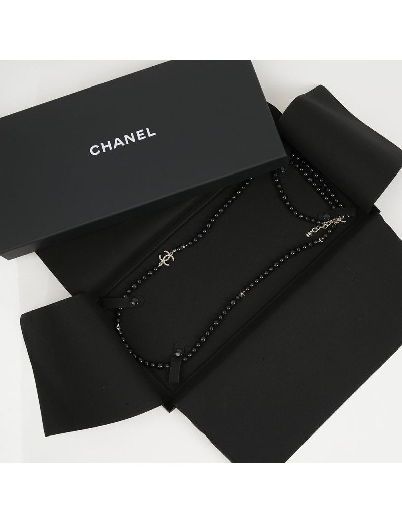 Sautoir CHANEL perles noires