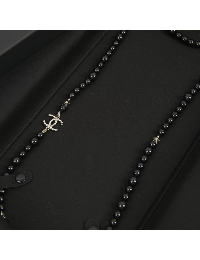 Sautoir CHANEL perles noires