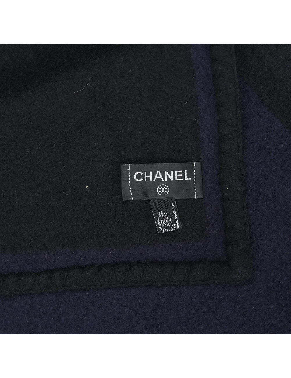 Plaid CHANEL bleu CC noir