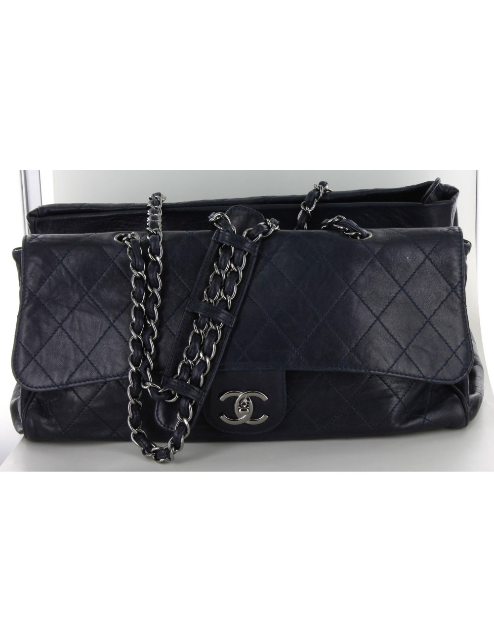 grand sac CHANEL veau lisse bleu