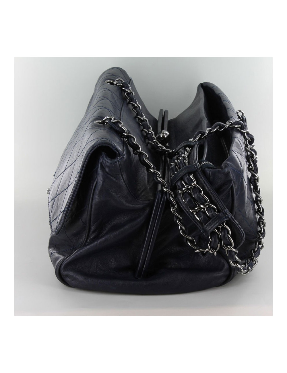 grand sac CHANEL veau lisse bleu