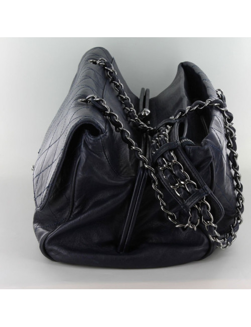 grand sac CHANEL veau lisse bleu