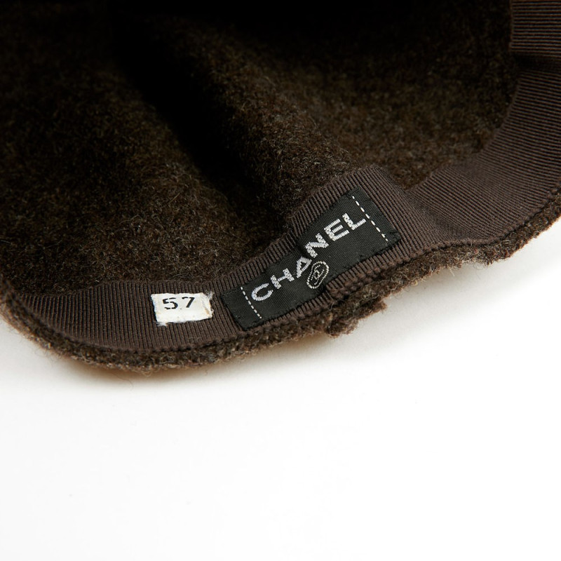 CHANEL Cap in Brown Boiled Wool and Pony Hair Occasion to shop here