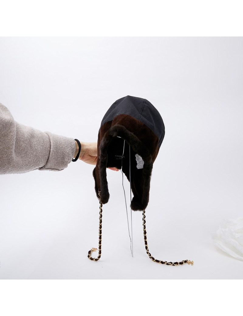 Chapka CHANEL bi-matière marron