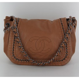 CHANEL beige smooth calf bag and silver jewellery