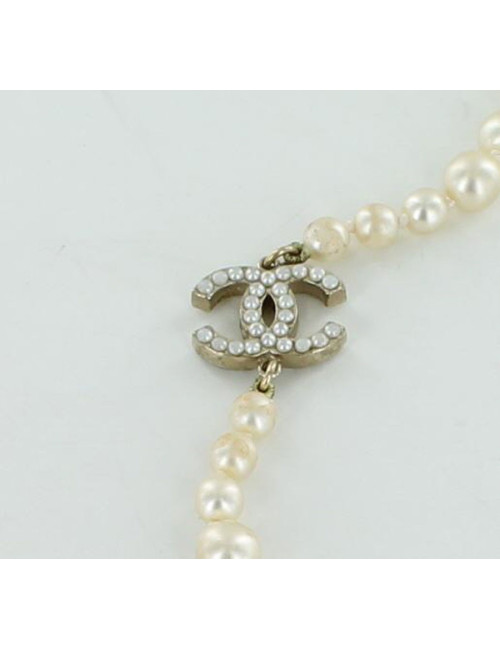 Sautoir CHANEL en perles nacrées