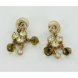 Earrings CHANEL pearls and metal gold fine gold