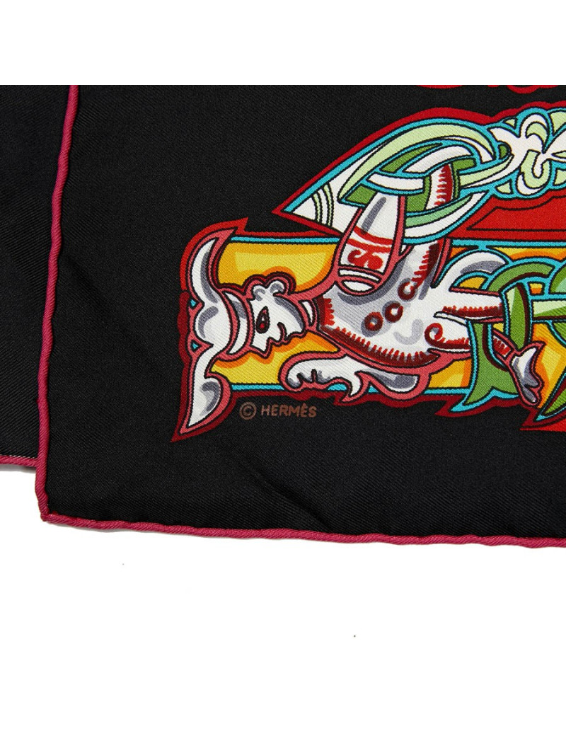 Carré L'Alphabet Russe HERMES en soie noire et multicolore