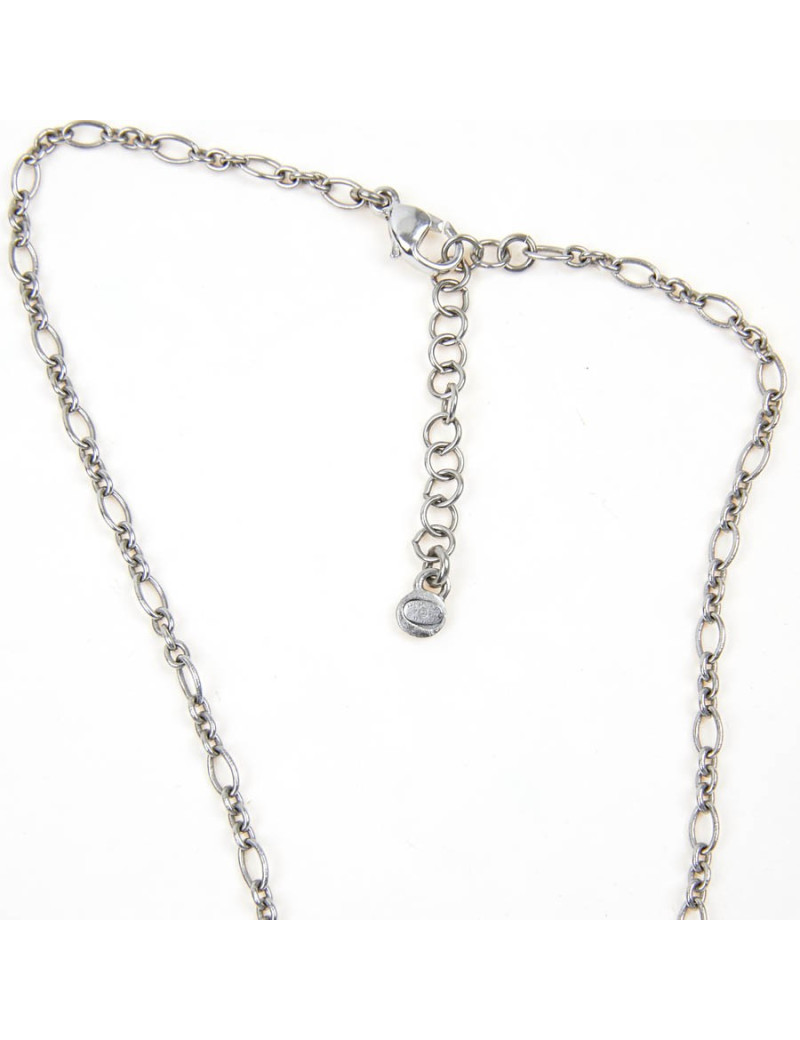 Collier avec pendentif CHANEL 