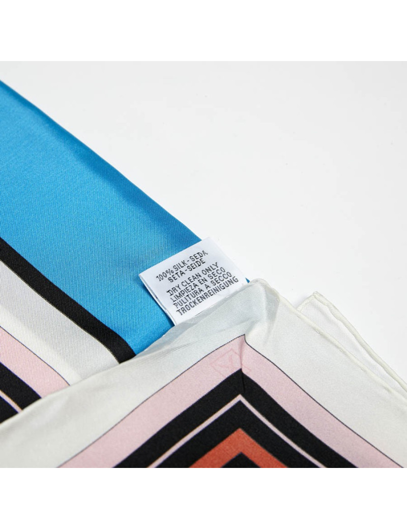 Carré géant  HERMES Couvertures nouvelles 