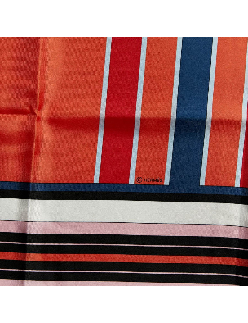 Carré géant  HERMES couvertures nouvelles