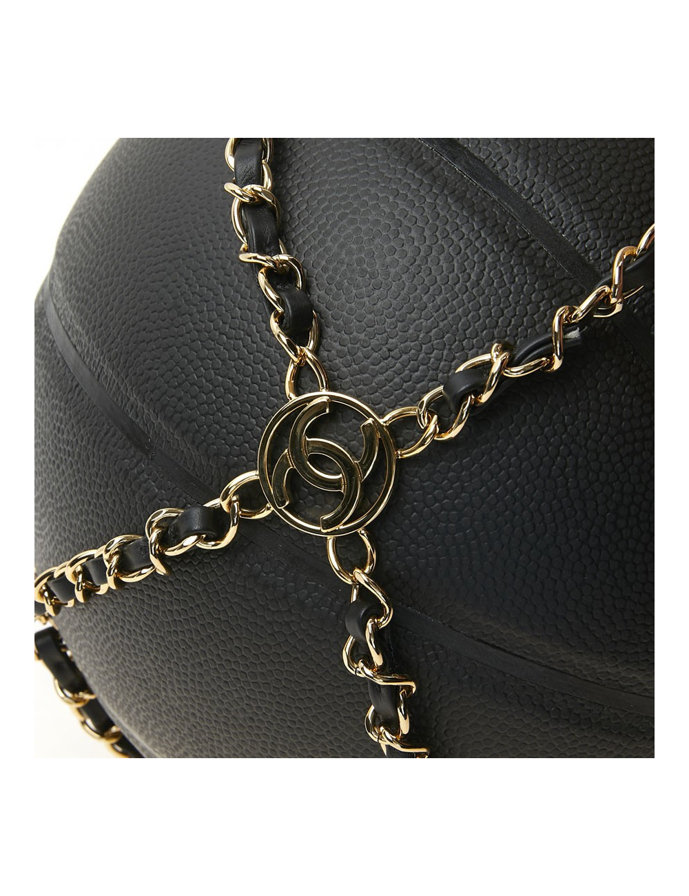 CHANEL Black BasketBall with its Chain in Leather and Metal