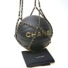Ballon Chanel avec ses chaînes