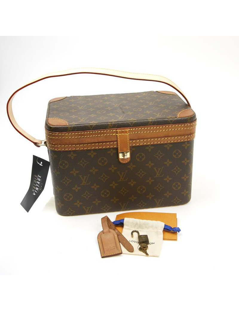 LOUIS VUITTON Vintage Beauty Case in Monogram Canvas 