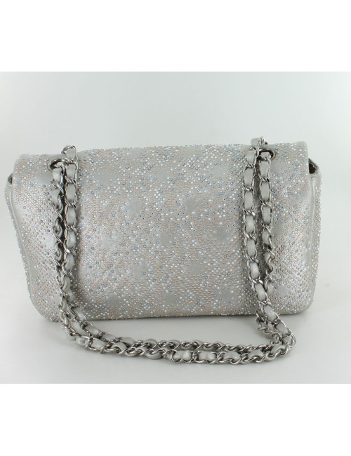 Sac timeless CHANEL veau lisse perlé