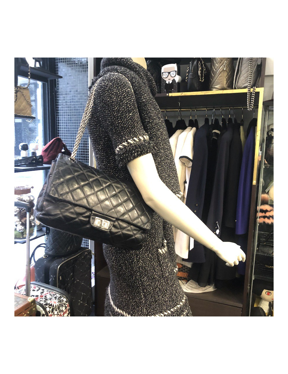 2.55 Chanel cuir vieilli noir