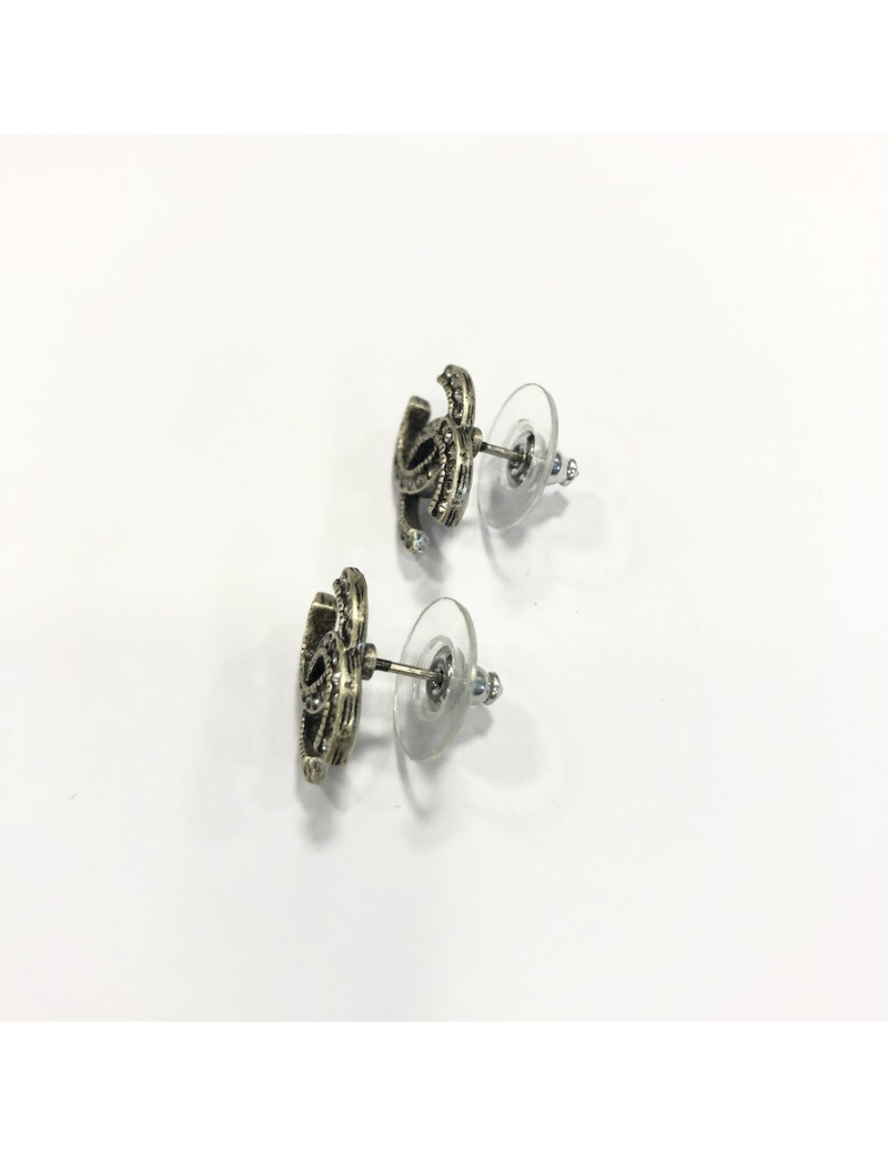 Boucles d'oreille CHANEL  argent vieilli strass
