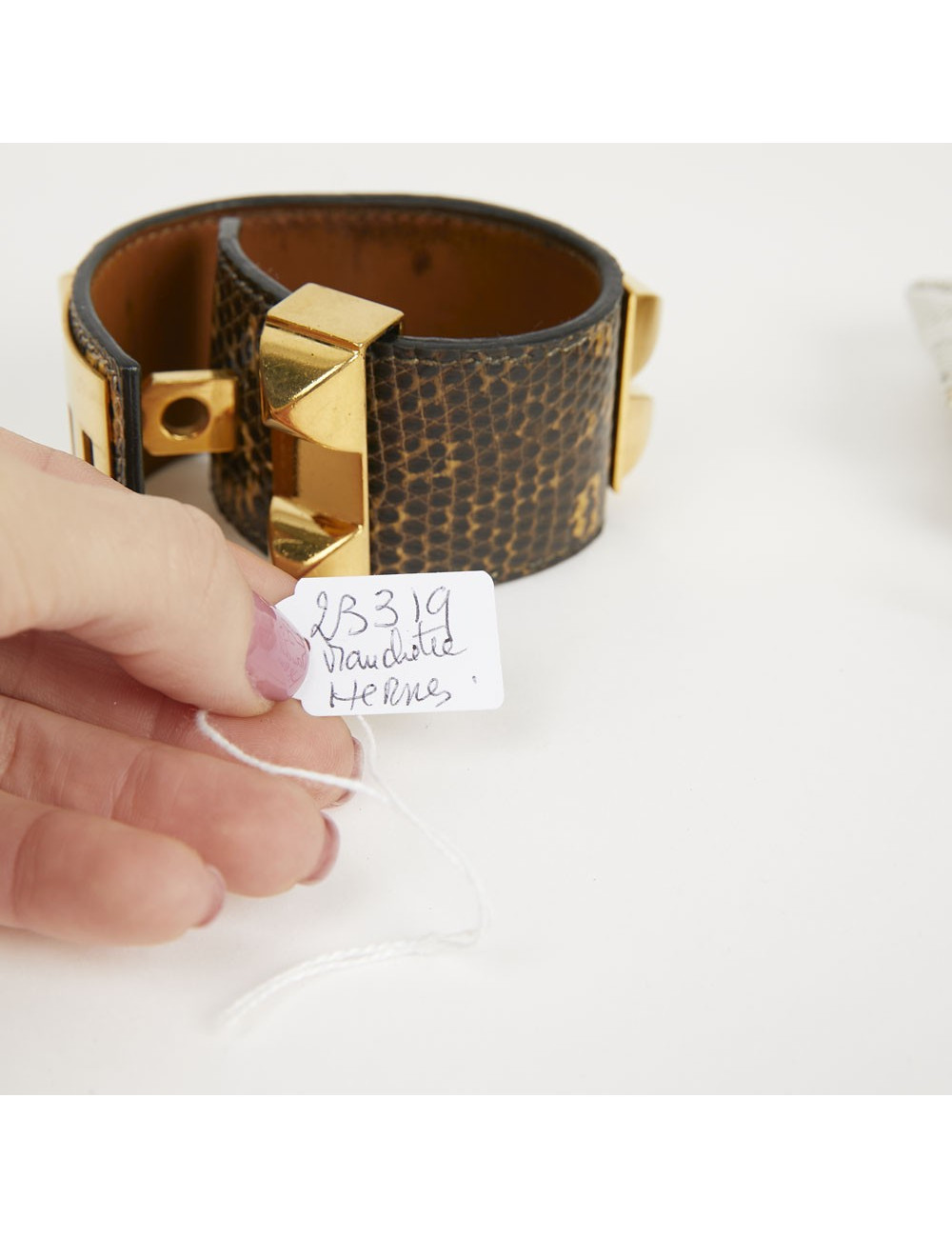 Manchette HERMES en lézard Varan du Salvador ombre