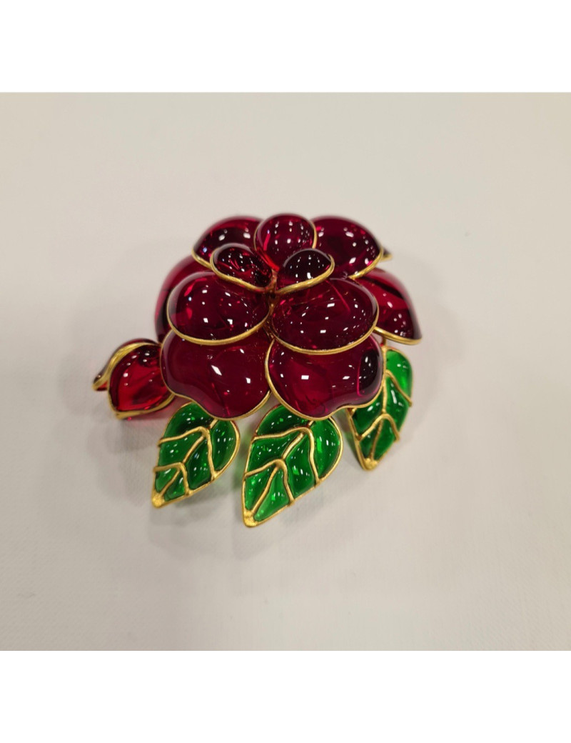 Broche CHANEL vintage camelia rubis