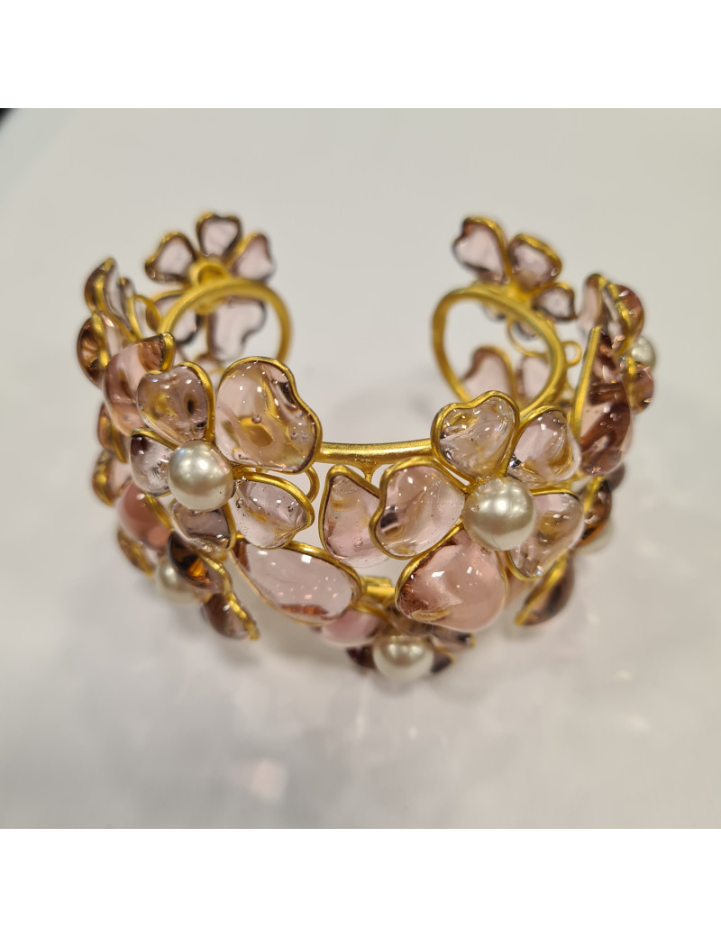 Manchette CHANEL vintage camelia pate de verre 