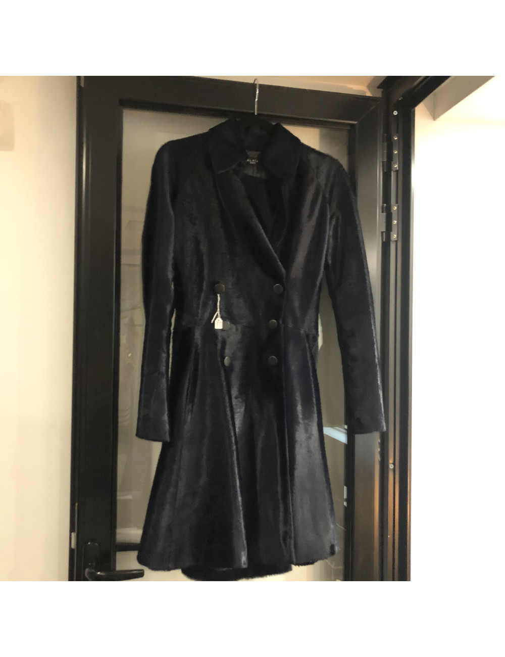 Manteau ALAIA en poulain bleu marine