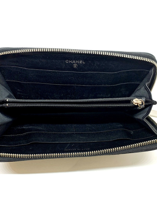 CHANEL Vintage Long Wallet in Black Leather